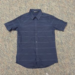 🔥 Travis Mathew button up shirt